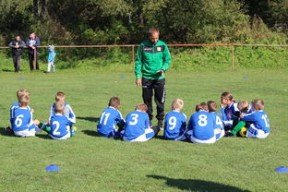 乐鱼app-中国篮球教练员战术创新能力培养机制，篮球训练教练简介